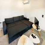 Beachfront Marilous House - Getaway Σπίτι διακοπών *