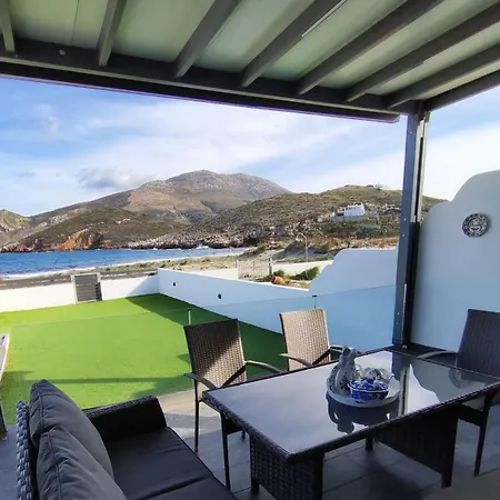 Marilous House Holiday home