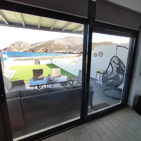 Marilous House Holiday home