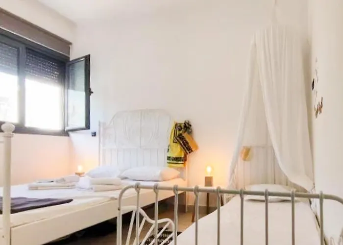 Beachfront Marilous House - Skyros Getaway Holiday home *